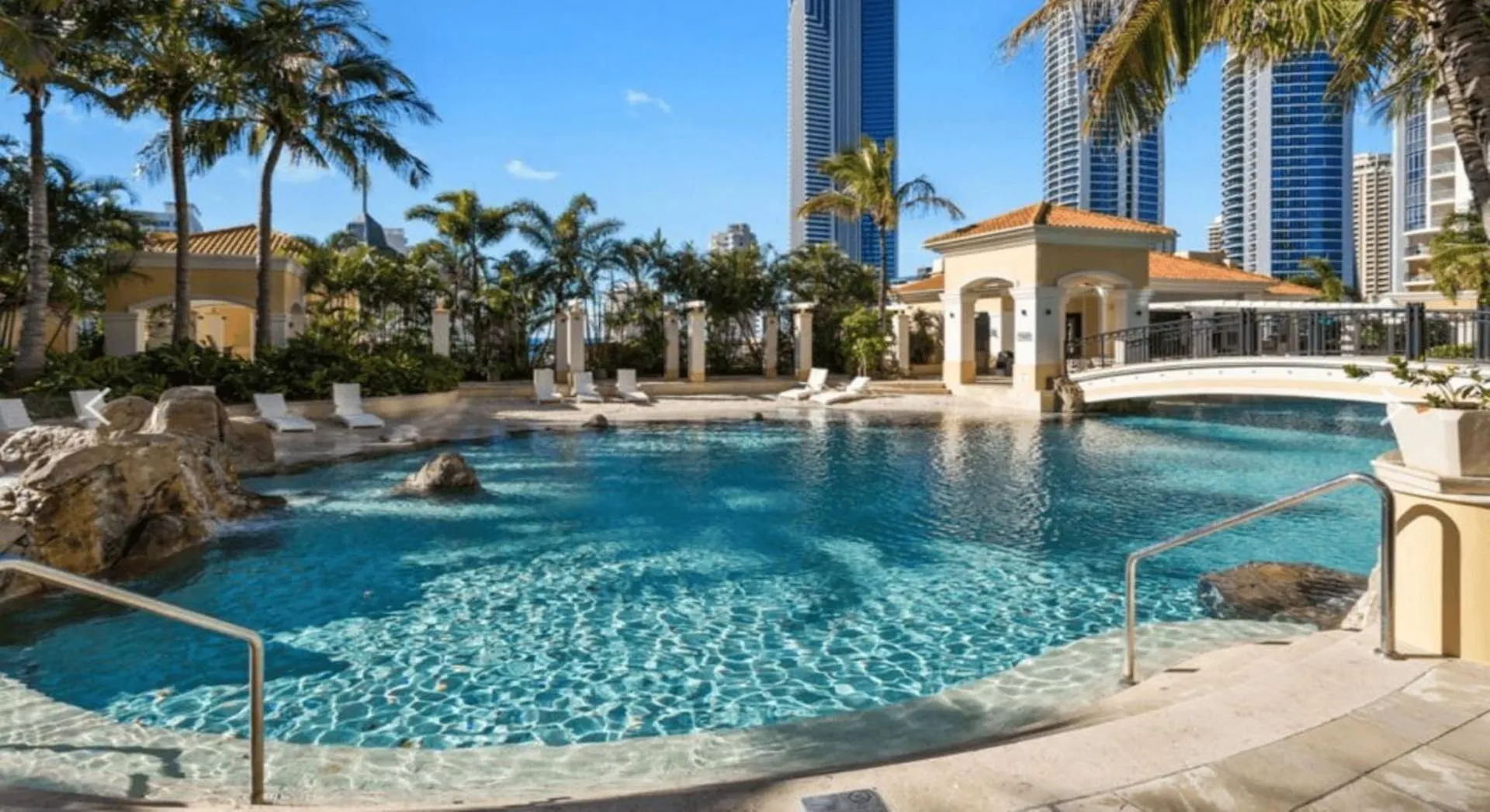 Deluxe 2 Bedroom Apartment Ocean And Hinterland Views - Coasthm Gold Coast