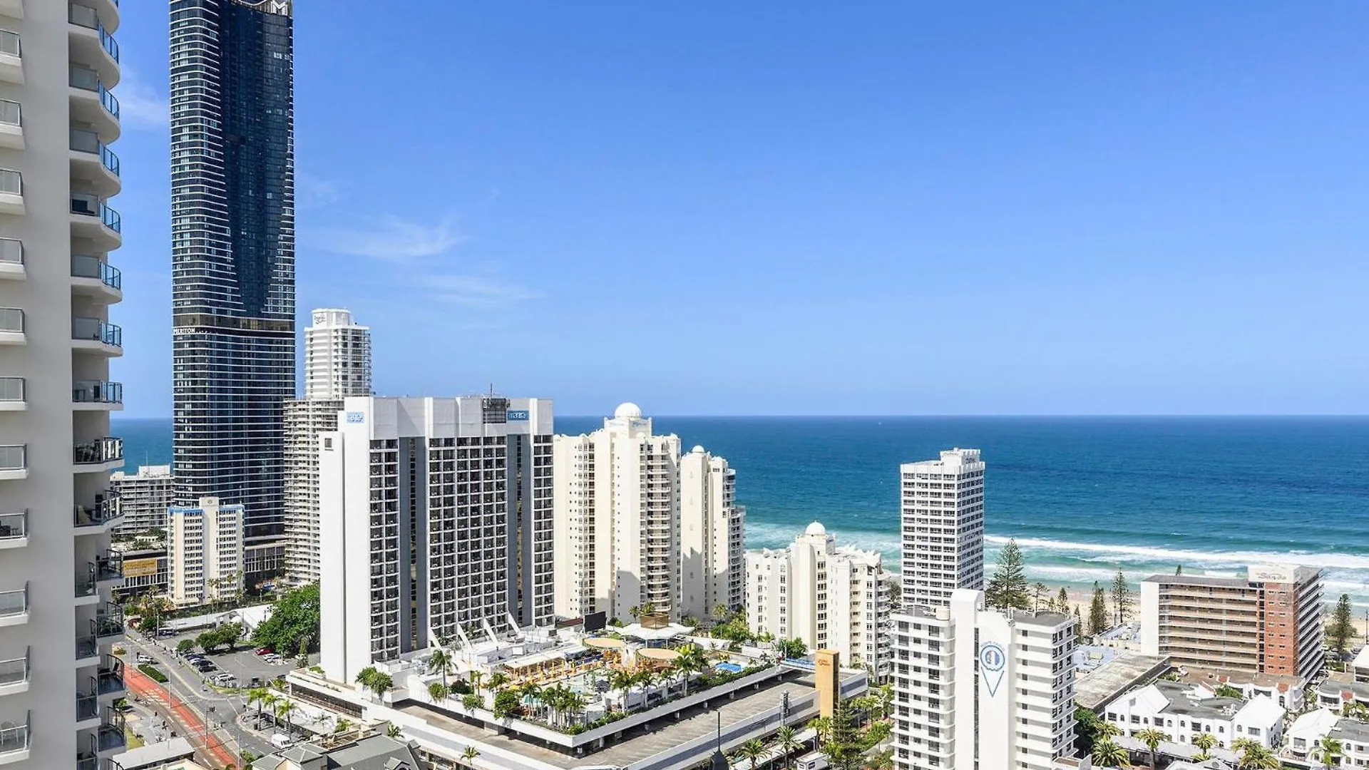 Deluxe 2 Bedroom Apartment Ocean And Hinterland Views Gold Coast