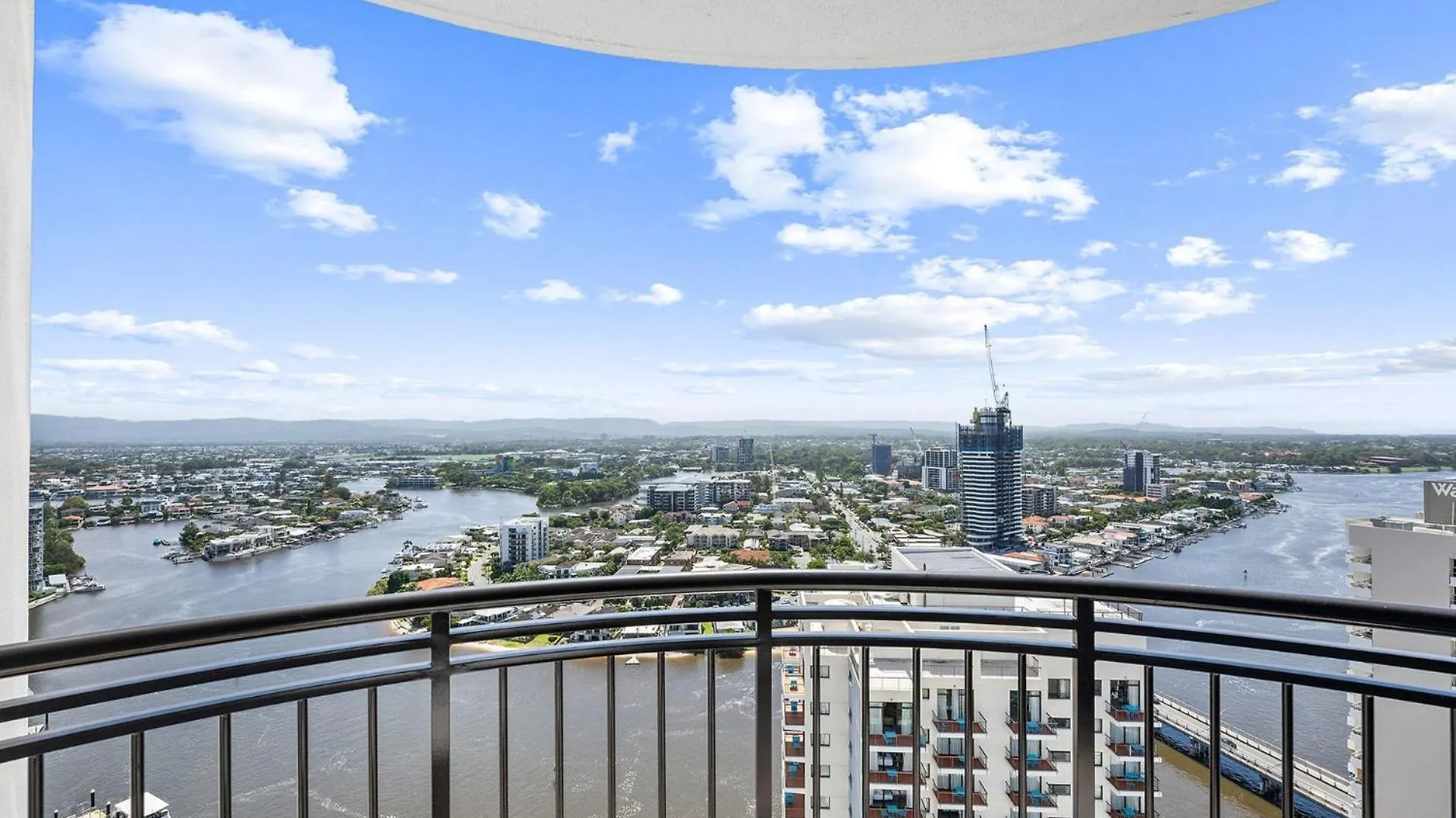 Deluxe 2 Bedroom Apartment Ocean And Hinterland Views Gold Coast 0*,  Australia