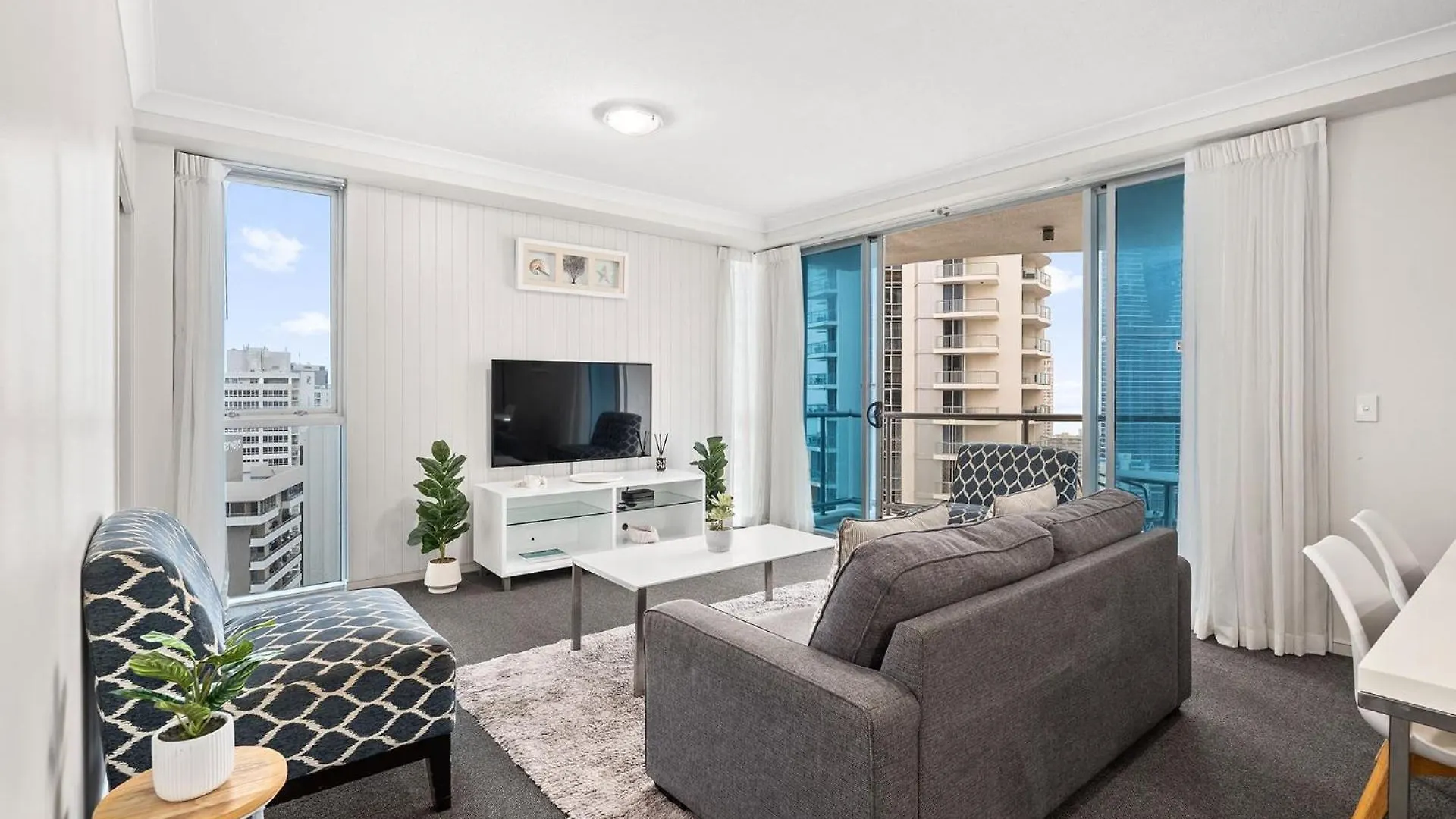 Deluxe 2 Bedroom Apartment Ocean And Hinterland Views Gold Coast 0*,